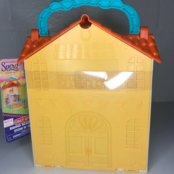 DreamWorks Spirit Riding Free Riding Academy New - Picture 3 of 8